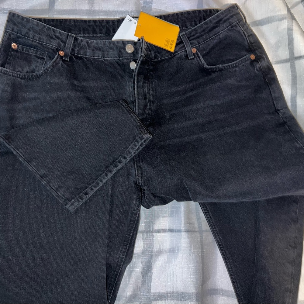 Boyfriend jeans - never word. Black & have a wash on the front area near pockets